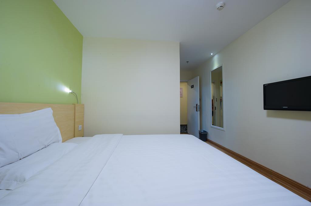 7Days Inn Changsha Jingwanzi International Furniture Square Чанша Экстерьер фото